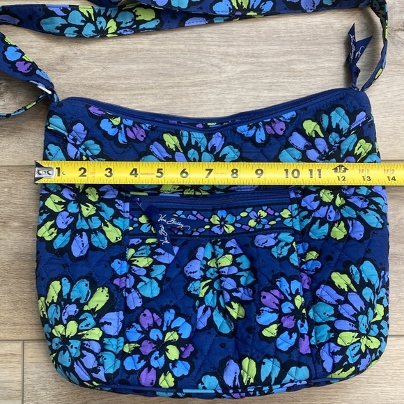 Vera Bradley | Indigo Pop | Crossbody Hobo‎ Tote - Picture 10 of 12